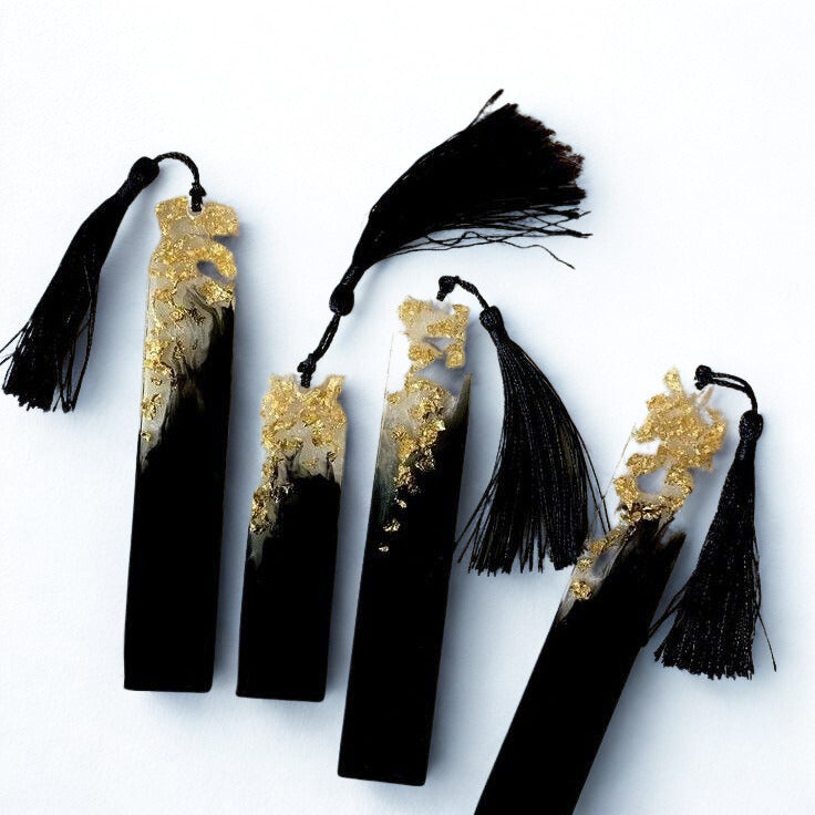 Bookmark – Personalized with Custom Text & Tassel - Gift for Book Readers